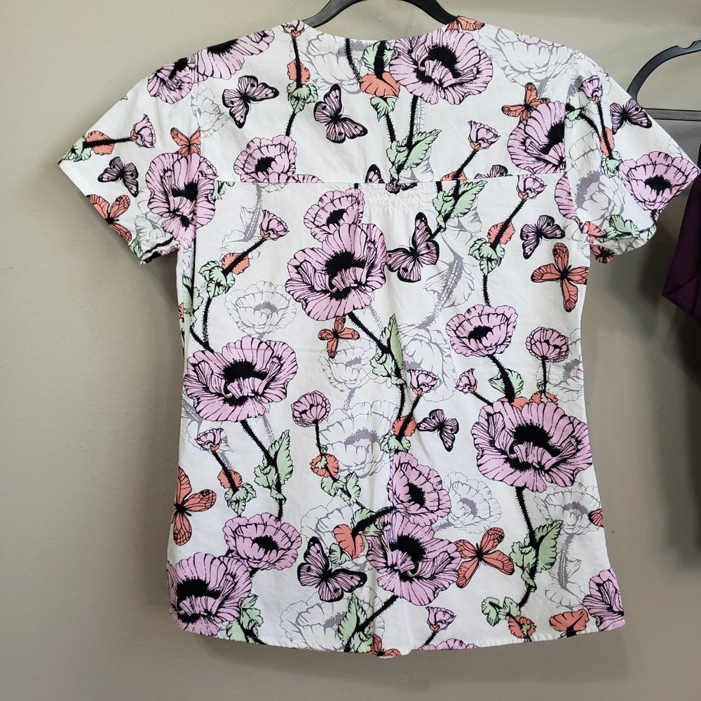Grey's Anatomy White Floral Scrub Top Purple Cargo Scrub Pants Set Size Small - Picture 7 of 16